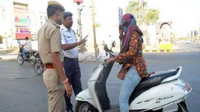 जुर्माना से बचना है छोड़ दीजिए मुहं पर ढाठा बांधना