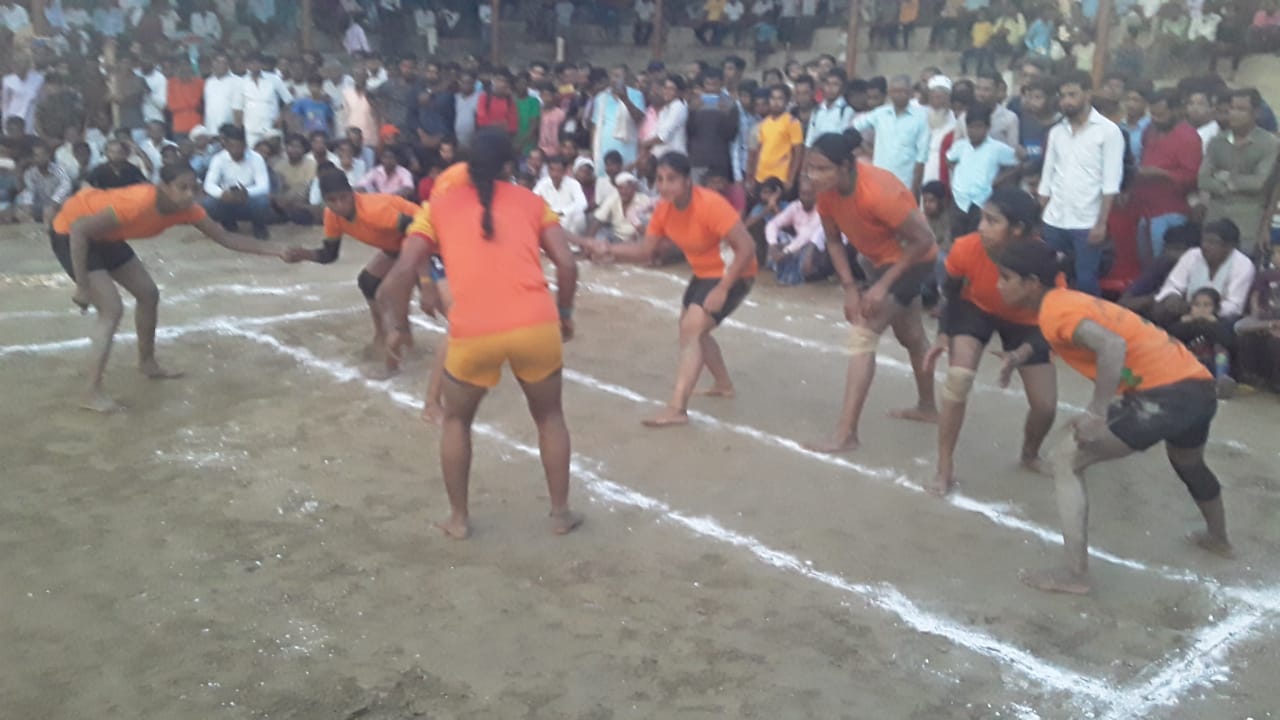 मुजफ्फरनगर की टीम को पछाड़कर अलीगढ़ की महिला टीम ने कबड्डी का फाइनल जीता