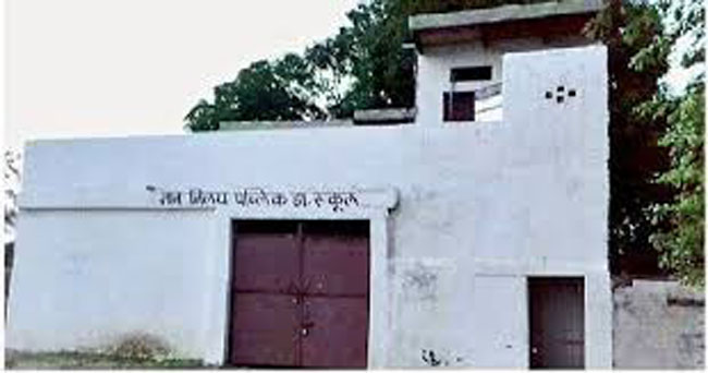 शिक्षा विभाग कब करेगा इन स्कूलों की जांच