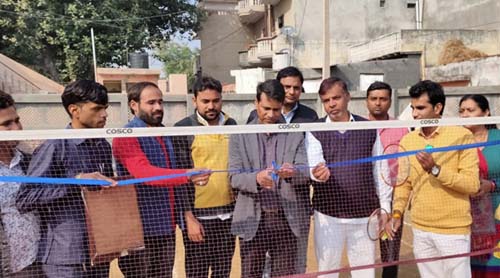 प्राथमिक व पूर्व माध्यमिक विद्यालय सादोपुर में बैडमिंटन टूर्नामेंट का आयोजन