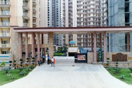 ग्रेटर नोएडा वेस्ट की फ्रेंच अपार्टमेंट सोसायटी में बिजली संकट