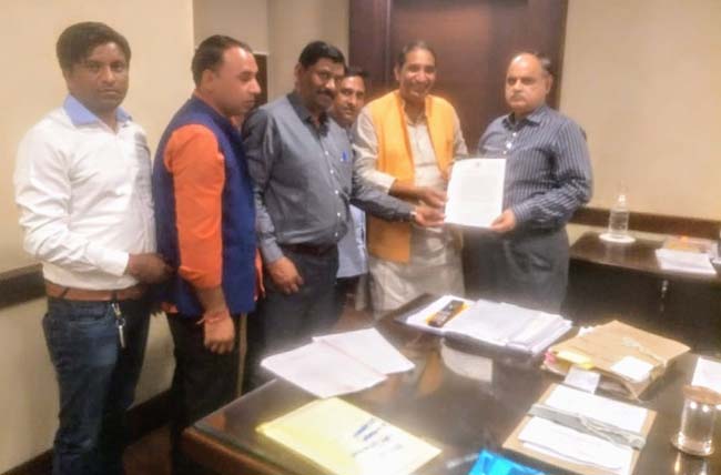 विधायक तेजपाल नागर के नेतृत्व में किसान प्रतिनिधिमंडल ने आलोक टंडन से मुलाकात की