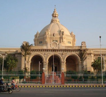टर नोएडा वेस्ट में वर्ष 2009टर नोएडा वेस्ट में वर्ष 2009टर नोएडा वेस्ट में वर्ष 2009