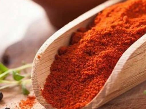 ग्रेटर नोएडा : आंखों में मिर्च झोंककर महिला से लूटपाट