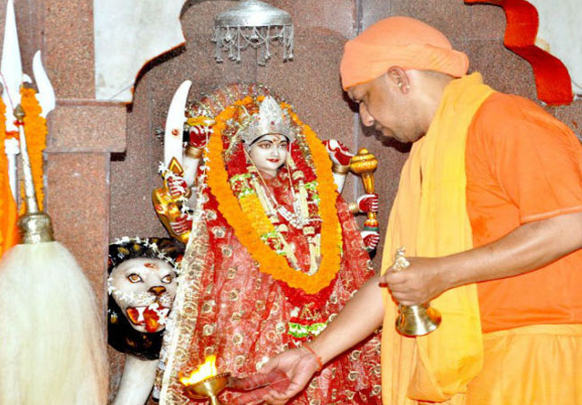 योगी आदित्यनाथ पांच दिन संभालेंगे गोरक्षपीठाधीश्वर