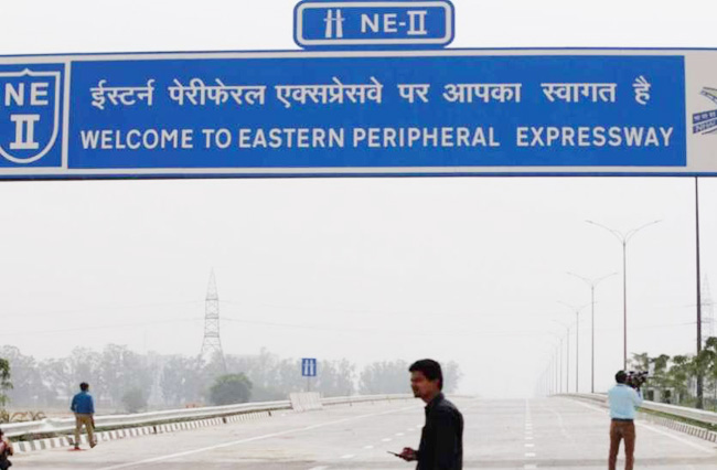 ईस्टर्न पेरिफेरल एक्सप्रेसवे पर 13 लाख की शराब पकड़ी