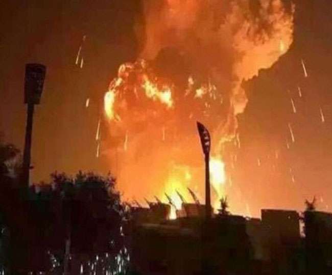 MEERUT: केमिकल फैक्ट्री में लगी आग, लाखों का नुकसान