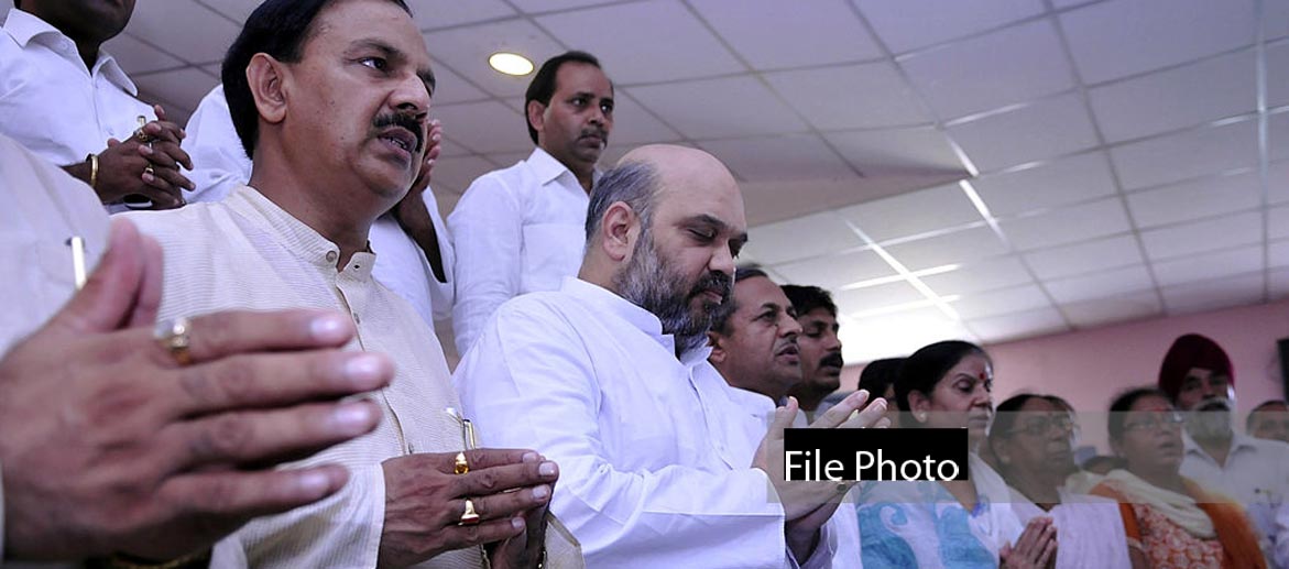 डा.महेश शर्मा ने मंच से क्यों नहीं लिया नवाब सिंह का नाम