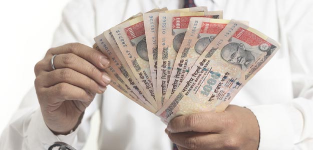 जरूरी पॉइंट्स : 500-1000 रु के पुराने नोट पास रखे हुए हैं तो ये जान लें, 'फंसेंगे' नहीं और राहत भी मिलेगी