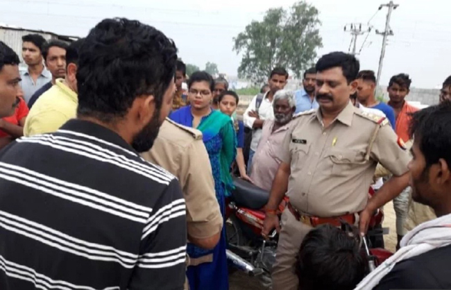 प्रेम-प्रसंग में गोलियों से भूनकर स्कूल वैन चालक की हत्या