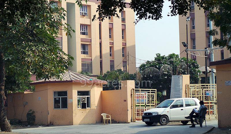 सीनियर सिटीजन सोसायटी के बैंक खाते सीज