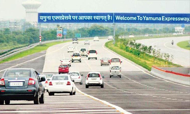 बड़ी खबर: यमुना एक्सप्रेस वे, पूर्वांचल एक्सप्रेस वे और लखनऊ एक्सप्रेस वे जुडेंगे, जानिए क्या होगा फायदा