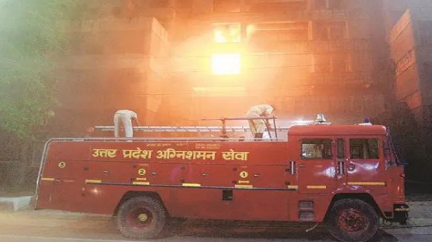 BIG BREAKING: आईएएस मुकुल सिंघल के आवास में लगी आग, नौकर झुलसा