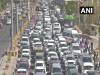 BREAKING: दिल्ली बॉर्डर पर नोएडा और गाजियाबाद में लंबा ट्रैफिक जाम, हजारों वाहन फंसे