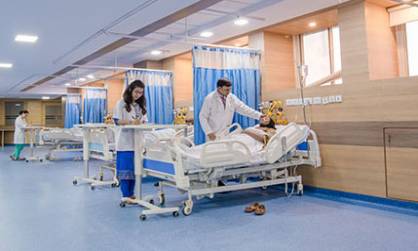 कोरोना मरीजों को शारदा अस्पताल ने बड़ी राहत दी, आधे से भी कम खर्च में प्राइवेट वार्ड मिलेगा