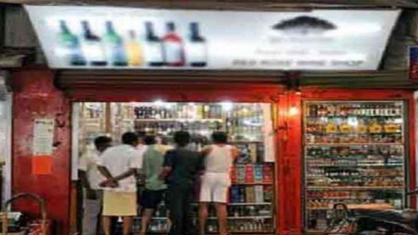 चौकी प्रभारी की देख-रेख में देर रात तक खुल रहे थे शराब के ठेके, 2 पर गिरी गाज